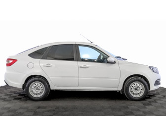 Подержанный автомобиль LADA (ВАЗ) Granta Liftback 2024 года (4 фото)