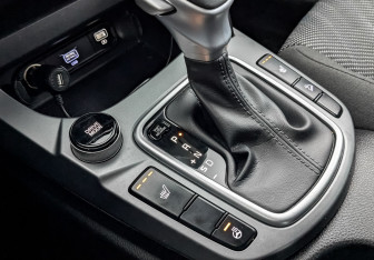 Подержанный автомобиль Kia Seltos 2022 года (25 фото)