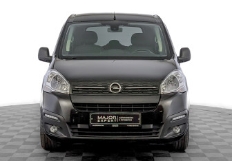 Подержанный автомобиль Opel Combo 2021 года (2 фото)