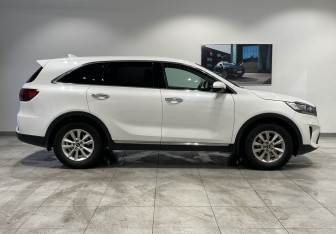 Подержанный автомобиль Kia Sorento 2019 года (4 фото)