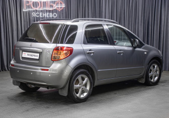 Подержанный автомобиль Suzuki SX4 Hatchback 2008 года (5 фото)