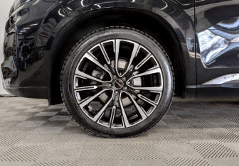 Подержанный автомобиль Exeed VX 2022 года (18 фото)