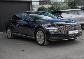 Подержанный автомобиль Genesis G80 2021 года (3 фото)