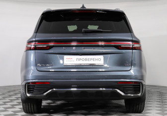 Подержанный автомобиль Geely Monjaro 2023 года (6 фото)