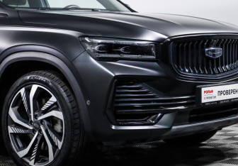 Подержанный автомобиль Geely Monjaro 2023 года (16 фото)