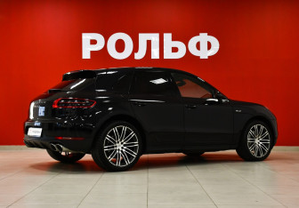 Подержанный автомобиль Porsche Macan 2015 года (5 фото)