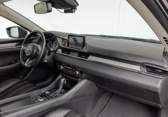 Подержанный автомобиль Mazda 6 Sedan 2020 года (15 фото)