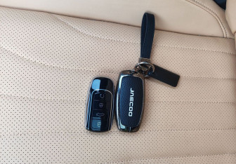 Подержанный автомобиль Jaecoo J8 2024 года (19 фото)