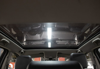 Подержанный автомобиль Land Rover Discovery Sport 2018 года (23 фото)