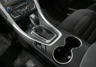 Подержанный автомобиль Ford Mondeo Wagon 2018 года (10 фото)