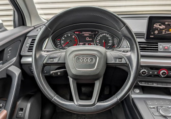 Подержанный автомобиль Audi Q5 2018 года (22 фото)