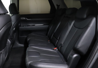 Подержанный автомобиль Hyundai Palisade 2021 года (10 фото)