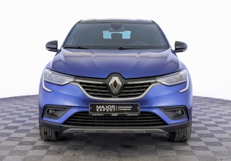 Подержанный автомобиль Renault Arkana 2021 года (2 фото)
