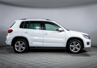 Подержанный автомобиль Volkswagen Tiguan 2015 года (4 фото)