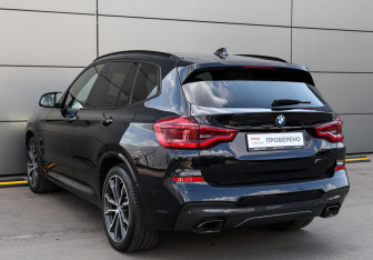 Подержанный автомобиль BMW X3 2019 года (7 фото)