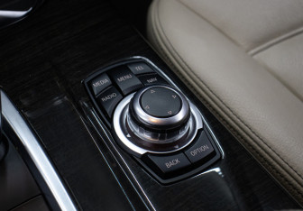 Подержанный автомобиль BMW X3 2016 года (20 фото)