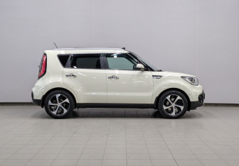 Подержанный автомобиль Kia Soul 2017 года (24 фото)