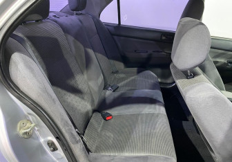 Подержанный автомобиль Mitsubishi Lancer Sedan 2003 года (10 фото)