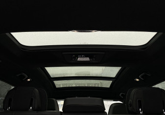 Подержанный автомобиль BMW X7 2022 года (33 фото)