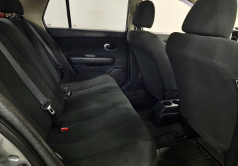 Подержанный автомобиль Nissan Tiida Sedan 2010 года (12 фото)