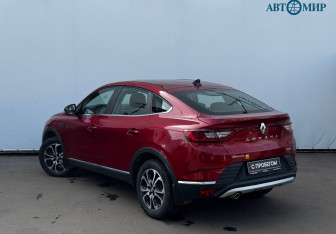 Подержанный автомобиль Renault Arkana 2020 года (6 фото)