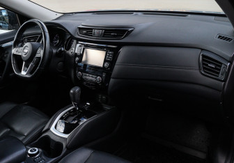 Подержанный автомобиль Nissan X-Trail 2019 года (7 фото)