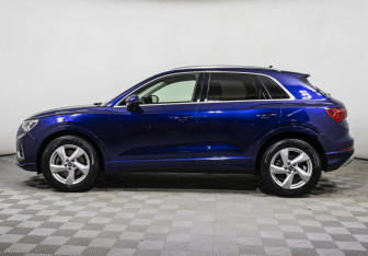 Подержанный автомобиль Audi Q3 2021 года (8 фото)