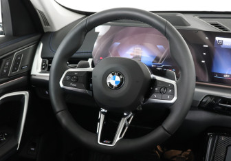 Новый BMW X1 2025 (12 фото)