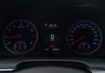 Подержанный автомобиль Kia K5 2019 года (10 фото)