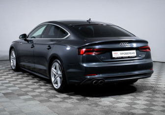 Подержанный автомобиль Audi A5 Liftback 2018 года (7 фото)
