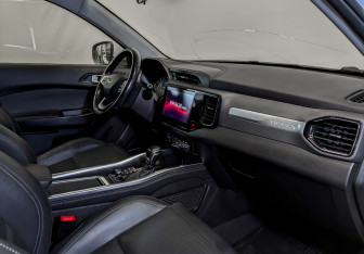 Подержанный автомобиль Chery Tiggo 4 2022 года (10 фото)