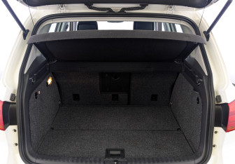 Подержанный автомобиль Volkswagen Tiguan 2013 года (10 фото)