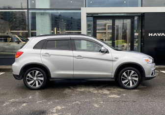Подержанный автомобиль Mitsubishi ASX 2018 года (4 фото)