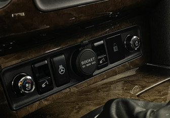 Подержанный автомобиль Infiniti QX80 2014 года (21 фото)