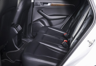 Подержанный автомобиль Audi Q5 2014 года (10 фото)