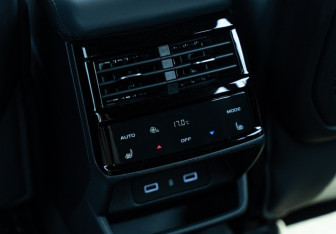 Новый Geely Monjaro 2024 (15 фото)