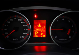 Подержанный автомобиль Mitsubishi Outlander 2007 года (15 фото)