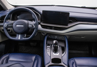 Подержанный автомобиль Haval F7 2022 года (13 фото)