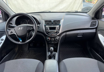 Подержанный автомобиль Hyundai Solaris Sedan 2014 года (9 фото)