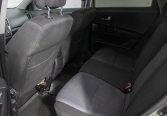 Подержанный автомобиль Kia Ceed Hatchback 2010 года (11 фото)