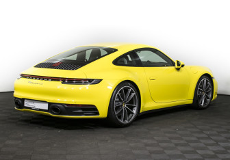 Подержанный автомобиль Porsche 911 Coupe 2019 года (3 фото)