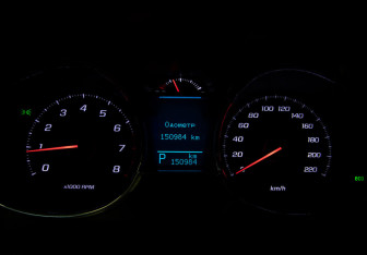 Подержанный автомобиль Chevrolet Captiva 2013 года (9 фото)