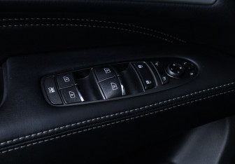 Подержанный автомобиль Infiniti QX60 2017 года (21 фото)