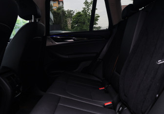 Подержанный автомобиль BMW X3 2019 года (8 фото)