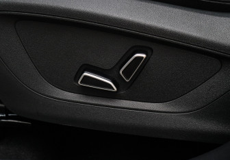 Подержанный автомобиль Changan UNI-S 2024 года (16 фото)