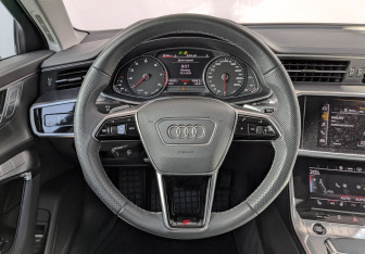 Подержанный автомобиль Audi A6 Sedan 2021 года (22 фото)