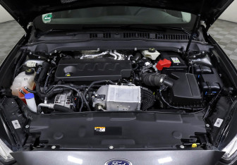 Подержанный автомобиль Ford Mondeo Wagon 2019 года (8 фото)