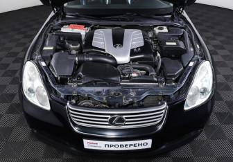 Подержанный автомобиль Lexus SC Convertible 2002 года (9 фото)