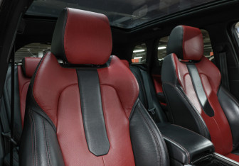 Подержанный автомобиль Land Rover Range Rover Evoque 2012 года (11 фото)