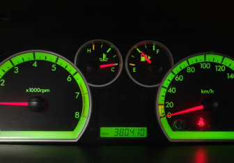 Подержанный автомобиль Chevrolet Aveo Sedan 2007 года (13 фото)